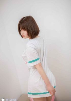 堕落女教师～淫辱の教室国产_国产在线视频